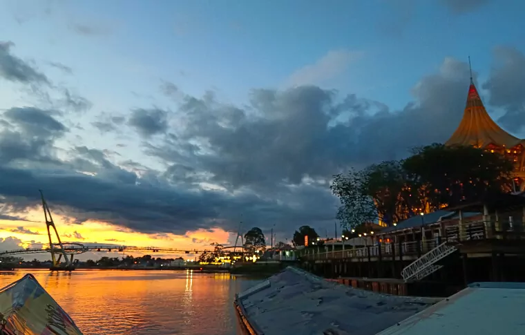 Kuching Instagrammable Sunset & Night Ride